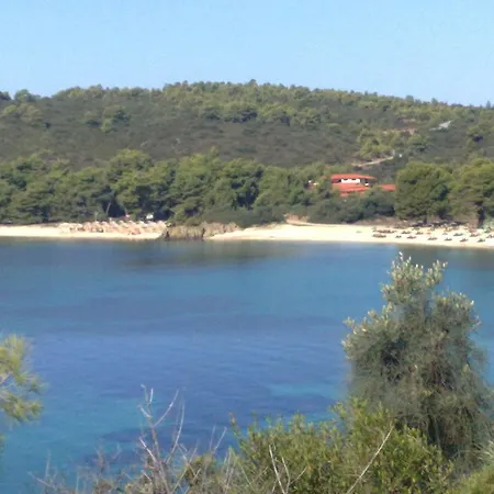 Amazing Beachfront Maison Toroni