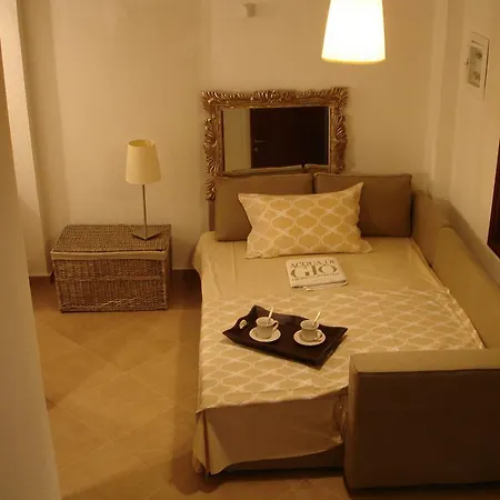 Amazing Beachfront Maison Toroni